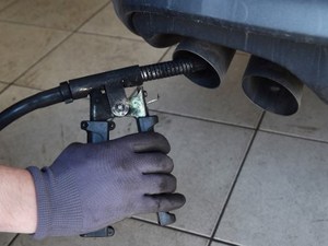 W300