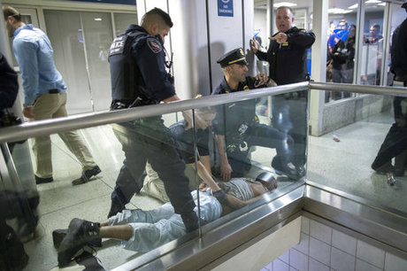 16 injured in NYC Penn Station stampede after false reports of gunshots 16 injured in NYC Penn Station stampede after false reports of gunshots